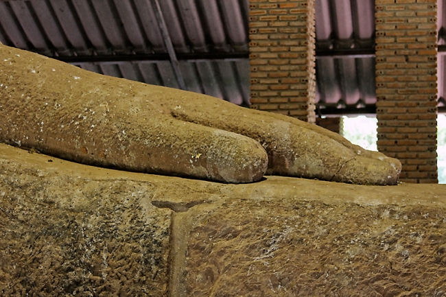 Wat Dhammachaksemaram-018